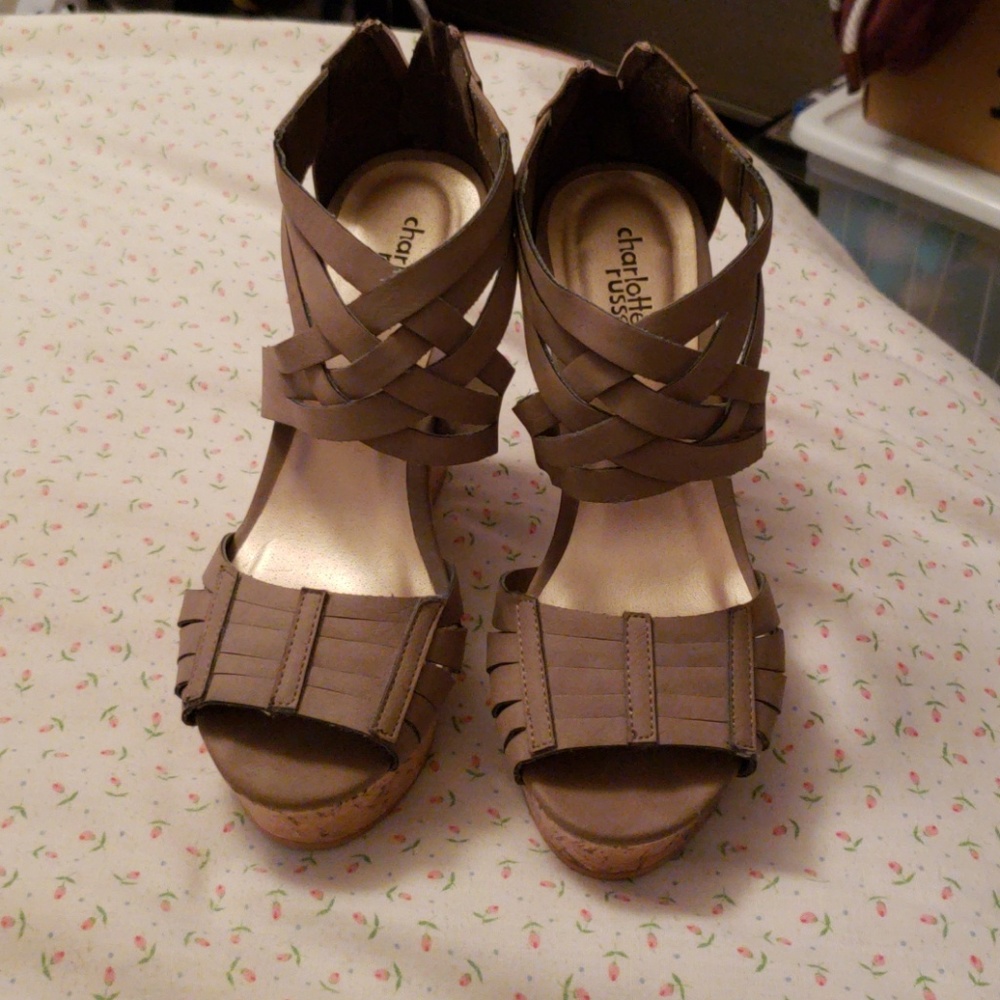 Summer time wedges